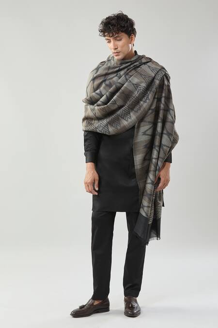 Taroob Gray Ikat Fine Wool Shawl Online at Aza Fashions Taroob_Gray Ikat Fine Wool Shawl_Online_at_Aza_Fashions