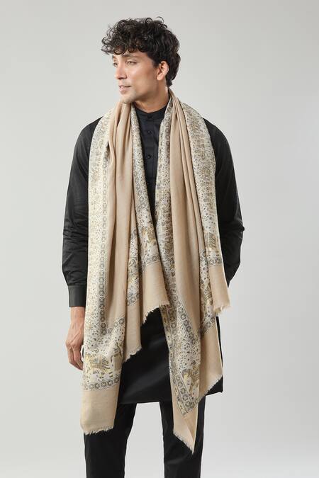 Shop Taroob Cream Mughal Darbar Border Wool Shawl Shop_Taroob_Cream Mughal Darbar Border Wool Shawl