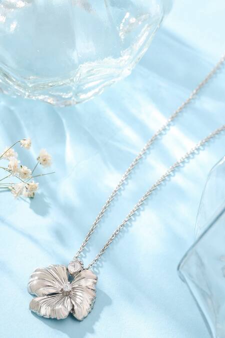 Buy_Kicky & Perky_Silver Plated Contemporary Floral Pendant Necklace 