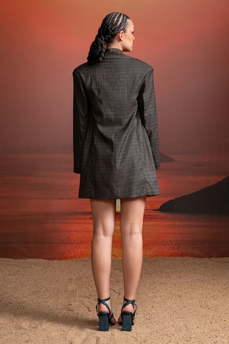 Shop Nikita Mhaisalkar Charcoal Tweed Overcoat at Aza Fashions Shop_Nikita Mhaisalkar_Charcoal Tweed Overcoat _at_Aza_Fashions