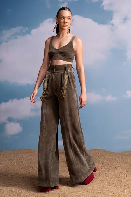 Buy Nikita Mhaisalkar Olive Green Corduroy Scoop Neck Bralette Online at Aza Fashions Buy_Nikita Mhaisalkar_Olive Green Corduroy Scoop Neck Bralette _Online_at_Aza_Fashions