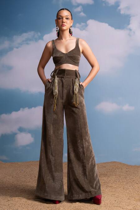 Shop Nikita Mhaisalkar Olive Green Corduroy Scoop Neck Bralette Online at Aza Fashions Shop_Nikita Mhaisalkar_Olive Green Corduroy Scoop Neck Bralette _Online_at_Aza_Fashions