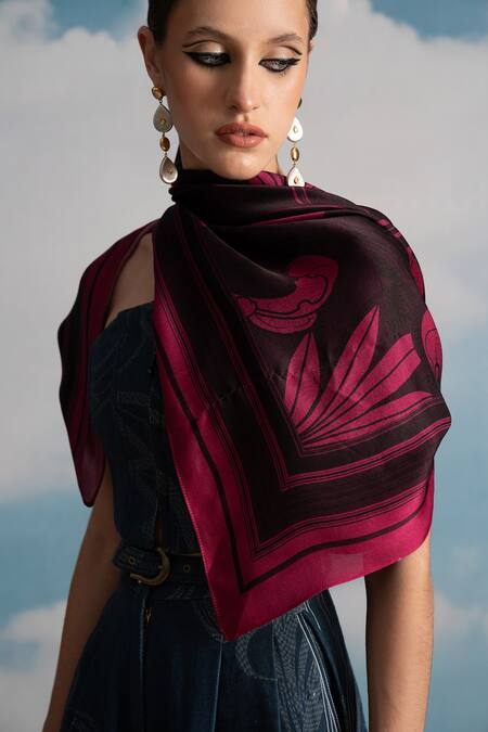 Shop Nikita Mhaisalkar Blue Hemp Crew Neck Indigo Swirl Printed Corset Top Online at Aza Fashions Shop_Nikita Mhaisalkar_Blue Hemp Crew Neck Indigo Swirl Printed Corset Top _Online_at_Aza_Fashions