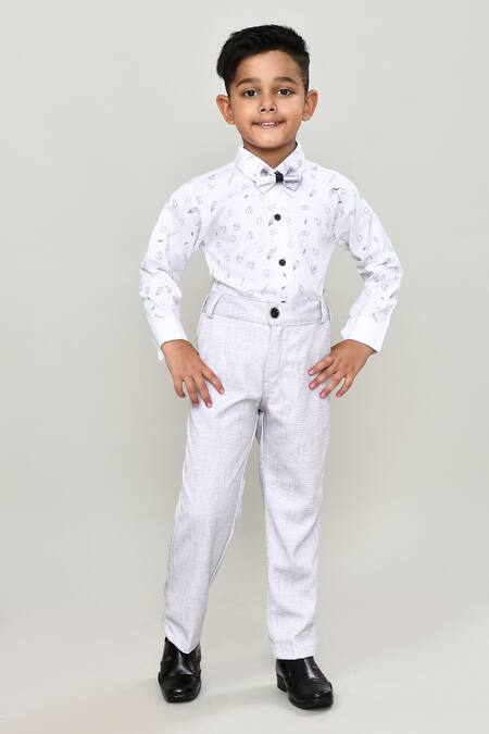 Petite Pomme_White Cotton Printed Waistcoat Suit For Boys _at_Aza_Fashions