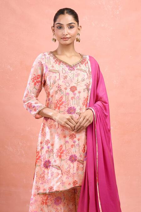 Naintara Bajaj Peach Georgette Embroidery Round Neck Floral Digital Print Kurta Set Online at Aza Fashions Naintara Bajaj_Peach Georgette Embroidery Round Neck Floral Digital Print Kurta Set _Online_at_Aza_Fashions