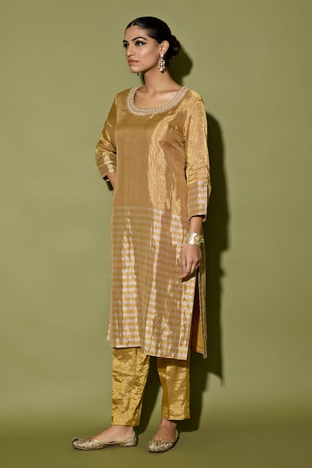Buy_Apeksha Jain Label_Gold Tissue Zari, Pearls Round Neck Stripe Kurta Set _Online_at_Aza_Fashions