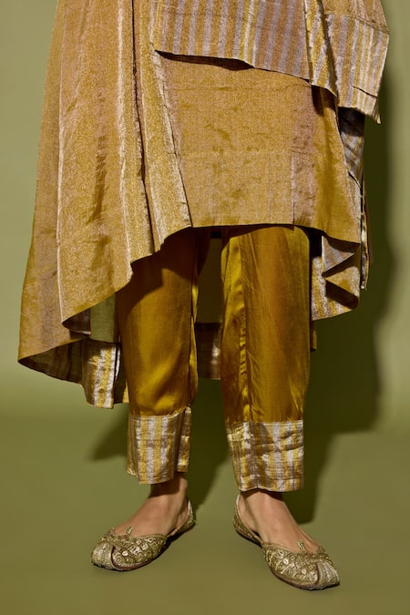 Apeksha Jain Label_Gold Tissue, Satin V-neck Asymmetrical Kurta Set _Online_at_Aza_Fashions
