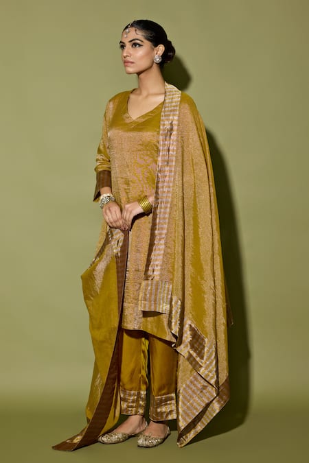 Shop_Apeksha Jain Label_Gold Tissue, Satin V-neck Asymmetrical Kurta Set _Online_at_Aza_Fashions