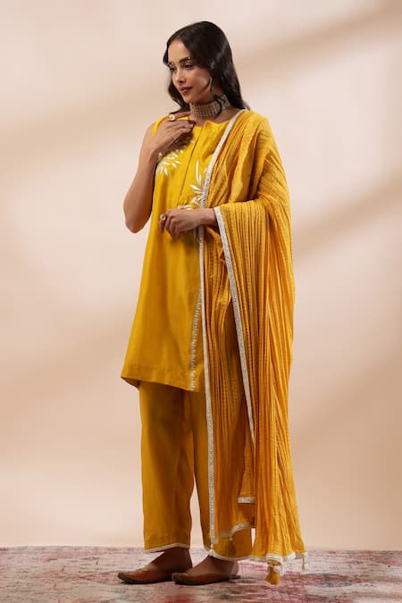 Buy Kyra By Bhavna Mustard , Silk, Yellow Kurta Set With Dupatta Online at Aza Fashions Buy_Kyra By Bhavna_Mustard , Silk, Yellow Kurta Set With Dupatta _Online_at_Aza_Fashions