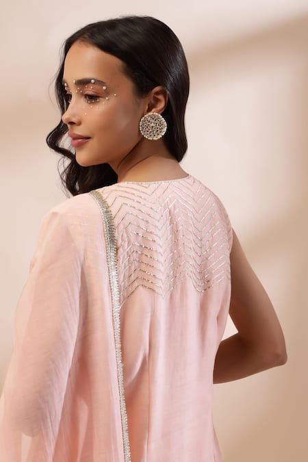 Kyra By Bhavna Peach Cotton, Voile Sequins, Gota Patti, Lace V-neck Pink Kurta Set Online at Aza Fashions Kyra By Bhavna_Peach Cotton, Voile Sequins, Gota Patti, Lace V-neck Pink Kurta Set _Online_at_Aza_Fashions