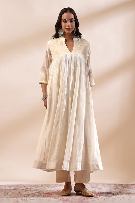 Kyra By Bhavna_Ivory Cotton, Chanderi Silk Embroidery Split V-neck Anarkali Kurta Set _Online_at_Aza_Fashions