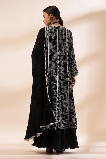 Kyra By Bhavna Black Zig Zag Print Kurta Set 