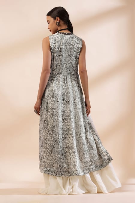 Kyra By Bhavna Ivory Black Paisley Print Kurta Set 