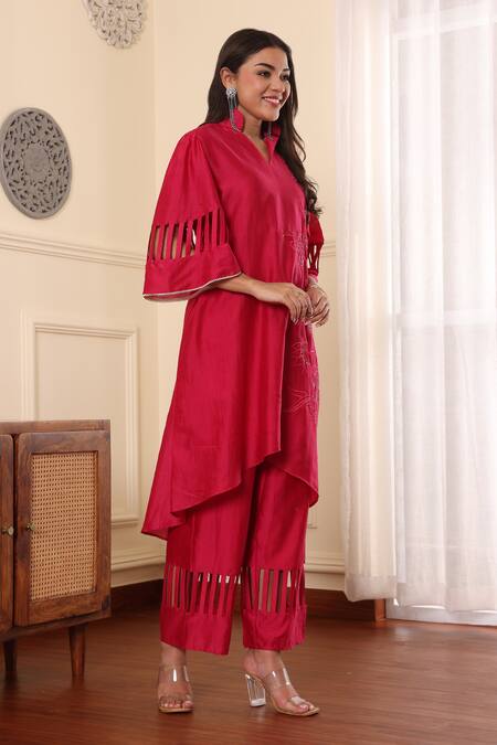 Buy_Midori By Sgv_Pink Cotton, Chanderi, Silk Embroidery Mandarin Hot Negative Spacing Kurta Set _Online_at_Aza_Fashions