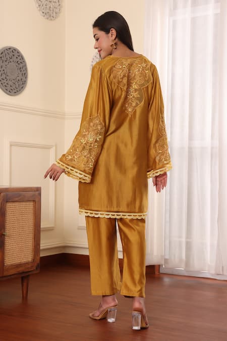 Midori By Sgv Mustard A-Line Kurta Set 