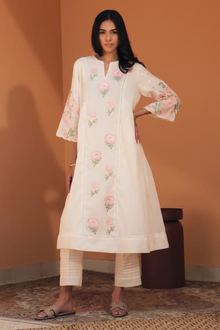 Samatvam By Anjali Bhaskar Pastel Pink Embroidered Kurta Set 