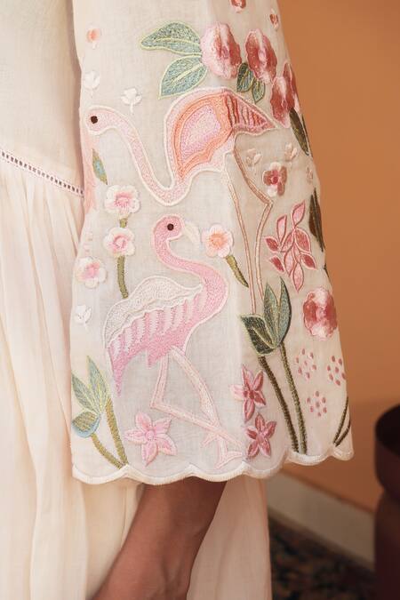 Buy_Samatvam By Anjali Bhaskar_Pink Embroidery Split V-neck Pastel Kurta Set 