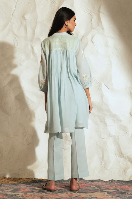 Samatvam By Anjali Bhaskar Pastel Blue Floral Embroidered Kurta Set 