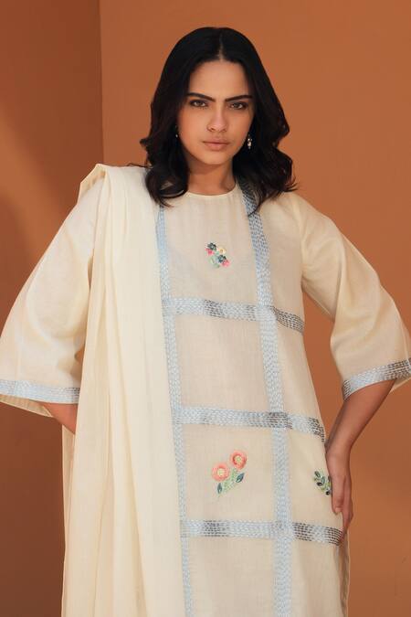 Buy Samatvam By Anjali Bhaskar Cream Embroidery, Tassels Round Neck Checked Kurta Set Online at Aza Fashions Buy_Samatvam By Anjali Bhaskar_Cream Embroidery, Tassels Round Neck Checked Kurta Set _Online_at_Aza_Fashions