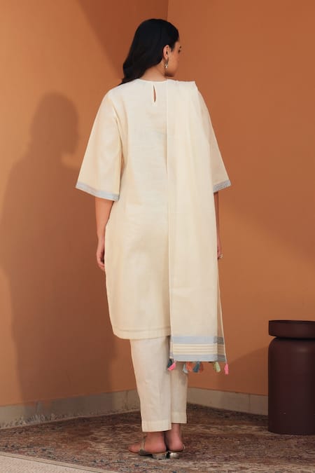 Samatvam By Anjali Bhaskar Checked Embroidered Kurta Set 