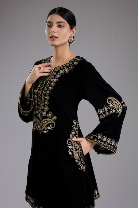 Studio A_Black Velvet Embroidery Round Neck Aari Kurta Set _Online_at_Aza_Fashions