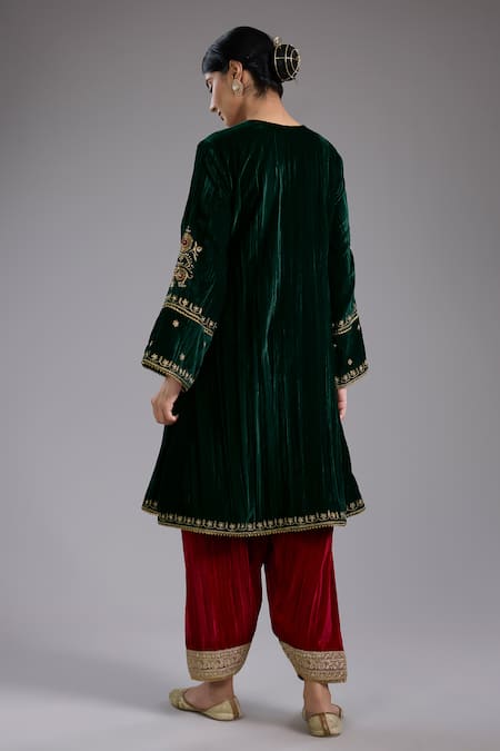 Studio A Green Velvet Aari Embroidered Kurta Set 