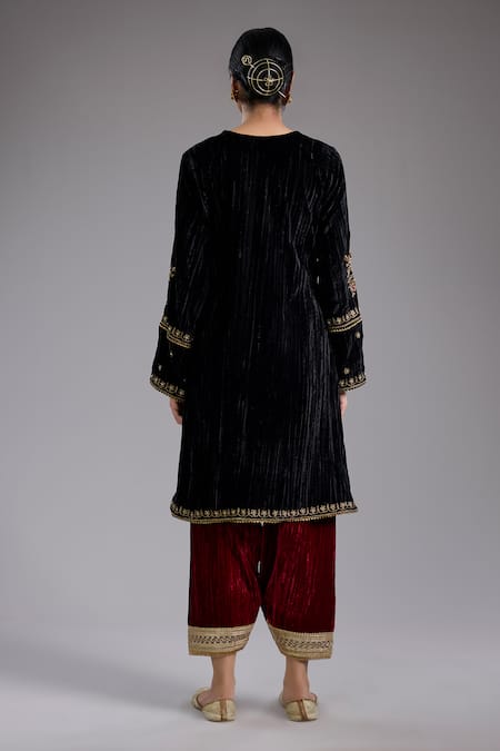 Studio A Black Velvet Aari Embroidered Kurta Set 