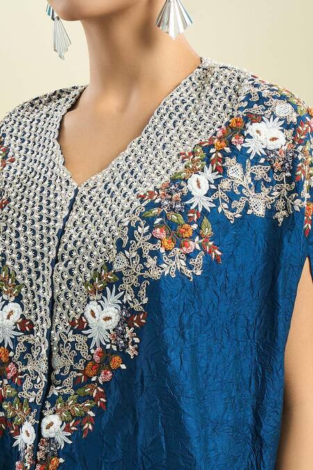 Buy Prisho Navy Embroidery V-neck Scallop Kaftan With Pant Buy_Prisho_Navy Embroidery V-neck Scallop Kaftan With Pant