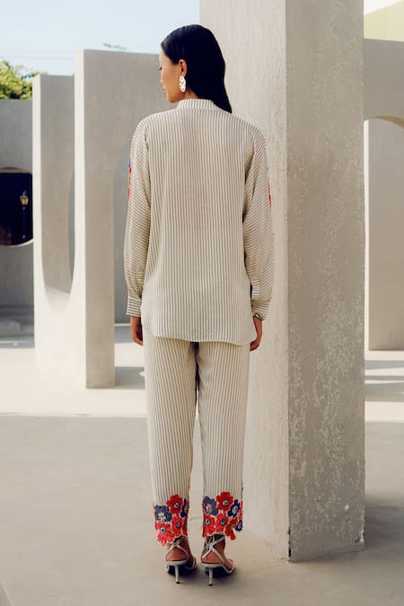 Pooja Rajgarhia Gupta Off White Crepe Embroidery Collared Floral Striped Shirt Online at Aza Fashions Pooja Rajgarhia Gupta_Off White Crepe Embroidery Collared Floral Striped Shirt _Online_at_Aza_Fashions