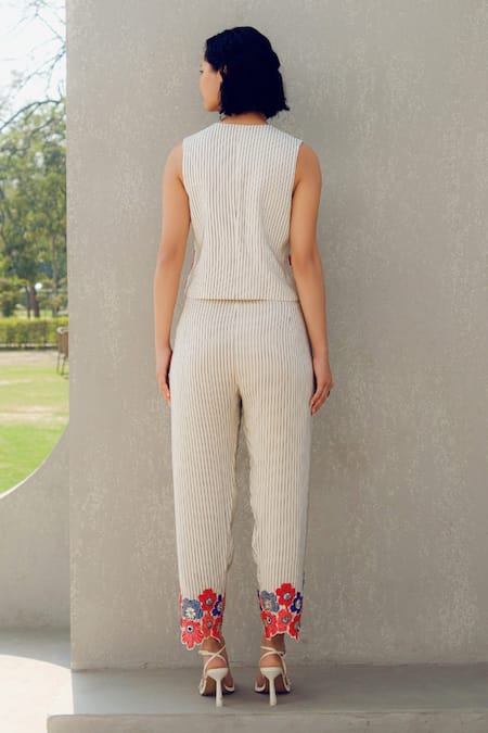 Pooja Rajgarhia Gupta Floral Embroidered Off White Pant Set 