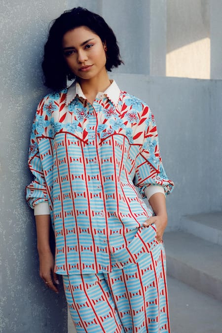 Pooja Rajgarhia Gupta Off White Georgette Collared Floral Print Shirt Online at Aza Fashions Pooja Rajgarhia Gupta_Off White Georgette Collared Floral Print Shirt _Online_at_Aza_Fashions