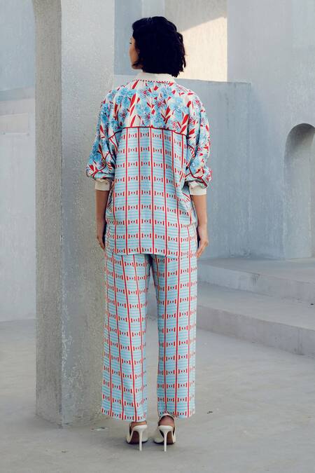 Shop Pooja Rajgarhia Gupta Off White Georgette Collared Floral Print Shirt at Aza Fashions Shop_Pooja Rajgarhia Gupta_Off White Georgette Collared Floral Print Shirt _at_Aza_Fashions