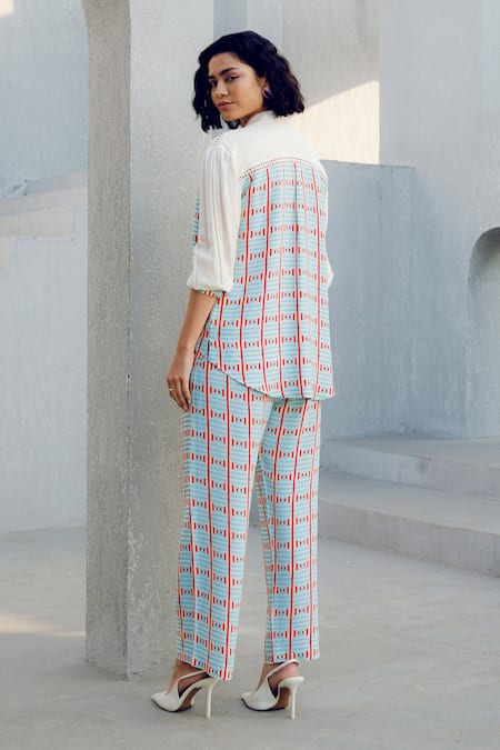 Pooja Rajgarhia Gupta Off White Georgette Embroidery Collared Printed And Blue Shirt Online at Aza Fashions Pooja Rajgarhia Gupta_Off White Georgette Embroidery Collared Printed And Blue Shirt _Online_at_Aza_Fashions