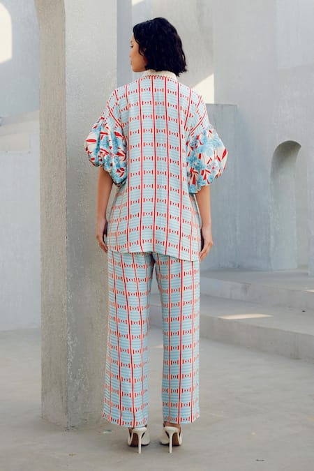 Pooja Rajgarhia Gupta Blue Georgette Collared Printed And Off White Shirt Online at Aza Fashions Pooja Rajgarhia Gupta_Blue Georgette Collared Printed And Off White Shirt _Online_at_Aza_Fashions