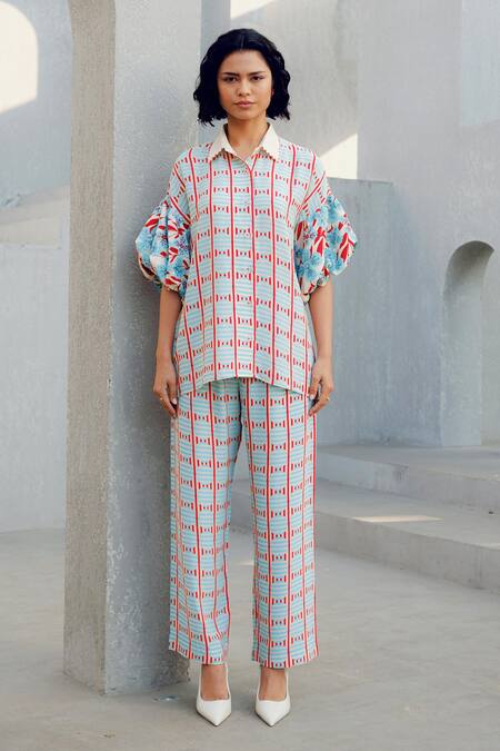 Pooja Rajgarhia Gupta Blue Georgette Collared Printed And Off White Shirt at Aza Fashions Pooja Rajgarhia Gupta_Blue Georgette Collared Printed And Off White Shirt _at_Aza_Fashions