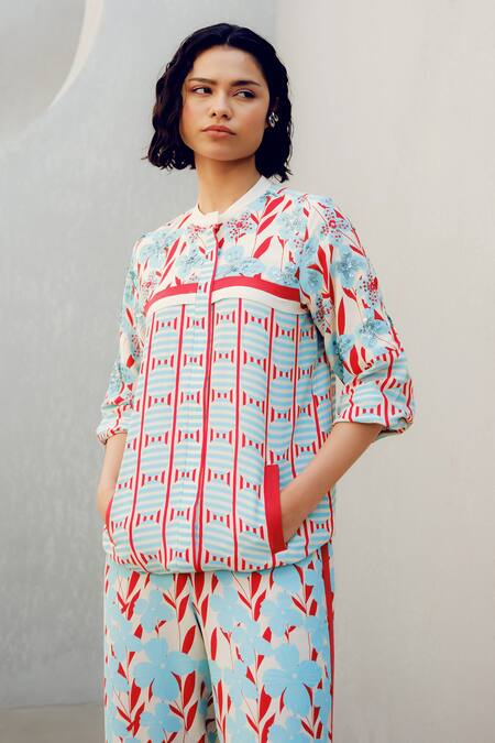 Buy Pooja Rajgarhia Gupta Blue Georgette Round Neck, Collared Floral Print Top And Track Pant Set Online at Aza Fashions Buy_Pooja Rajgarhia Gupta_Blue Georgette Round Neck, Collared Floral Print Top And Track Pant Set _Online_at_Aza_Fashions