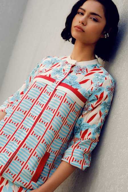 Buy Pooja Rajgarhia Gupta Blue Georgette Round Neck, Collared Floral Print Top And Track Pant Set Buy_Pooja Rajgarhia Gupta_Blue Georgette Round Neck, Collared Floral Print Top And Track Pant Set