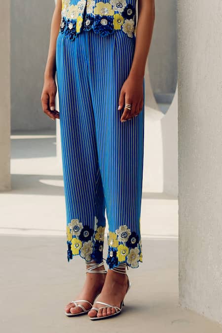 Pooja Rajgarhia Gupta Blue Georgette Embroidery Round Neck Striped Floral Waistcoat And Pant Set at Aza Fashions Pooja Rajgarhia Gupta_Blue Georgette Embroidery Round Neck Striped Floral Waistcoat And Pant Set _at_Aza_Fashions