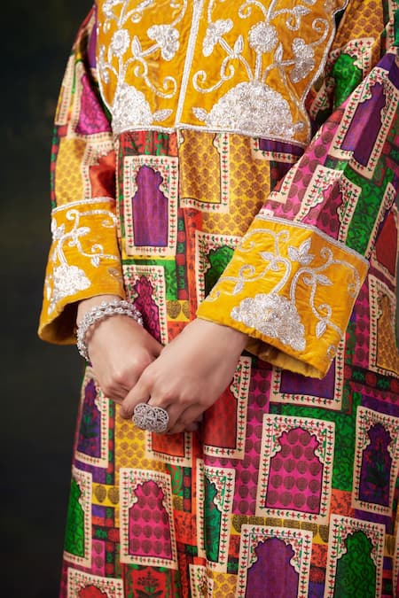 Shop_Thetaa_Yellow Silk, Viscose Embroidery, Zari V-neck Zardozi Kurta Set _Online_at_Aza_Fashions