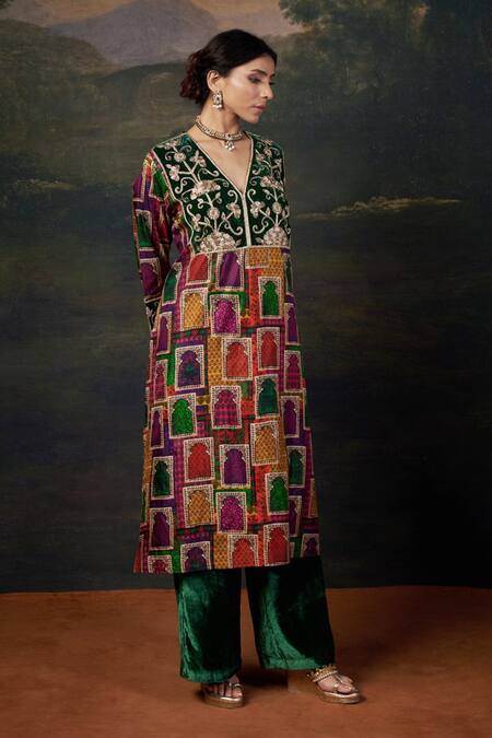 Buy_Thetaa_Multi Color Silk, Viscose, Velvet Embroidery, Zari V-neck Zardozi Kurta Set _Online_at_Aza_Fashions