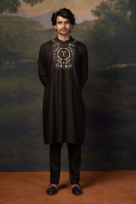 Buy_Thetaa_Black Cotton Embroidery Zari Hand Kurta Set _Online_at_Aza_Fashions