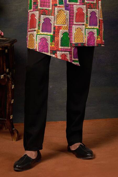 Thetaa_Black Silk, Polyester Asymmetrical Jharoka Print Kurta Set _Online_at_Aza_Fashions