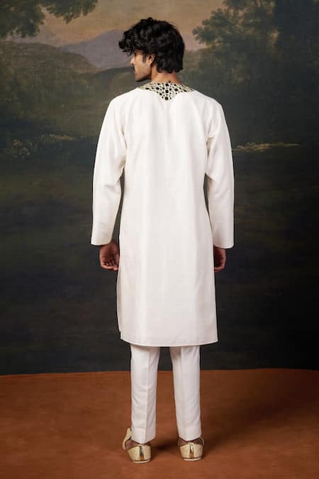 Shop_Thetaa_White Silk Mirrors Hand Embroidered Work Kurta Set _at_Aza_Fashions