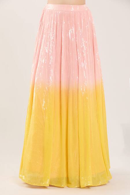 Samyukta Singhania_Pink Sequins, Mirrors, Embroidery V-neck Ombre Lehenga Set _at_Aza_Fashions