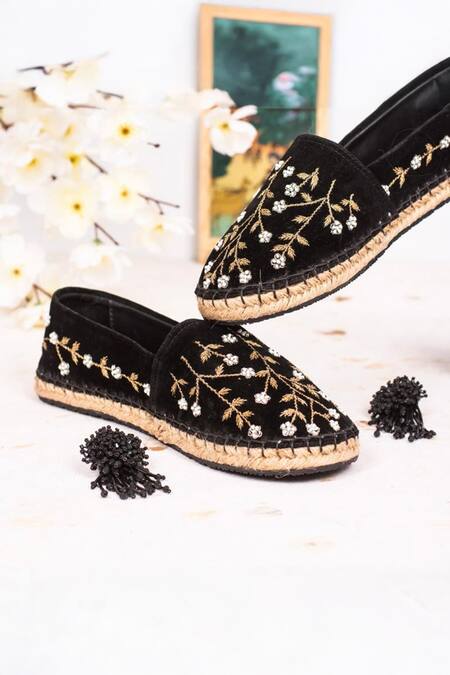 Kasually Klassy Black Floral Embroidered Velvet Sneakers Online at Aza Fashions Kasually Klassy_Black Floral Embroidered Velvet Sneakers_Online_at_Aza_Fashions