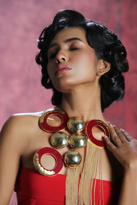 Buy_Zaza By Somya_Red Contemporary Brass Choker Neck Piece _Online_at_Aza_Fashions
