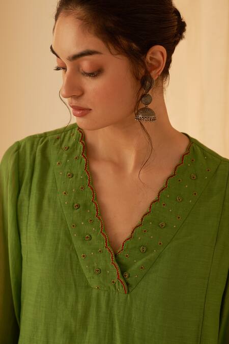 Shop Janki India Green Chanderi, Organza Embroidery Split V-neck Bullion Work Kurta Set Online at Aza Fashions Shop_Janki India_Green Chanderi, Organza Embroidery Split V-neck Bullion Work Kurta Set _Online_at_Aza_Fashions