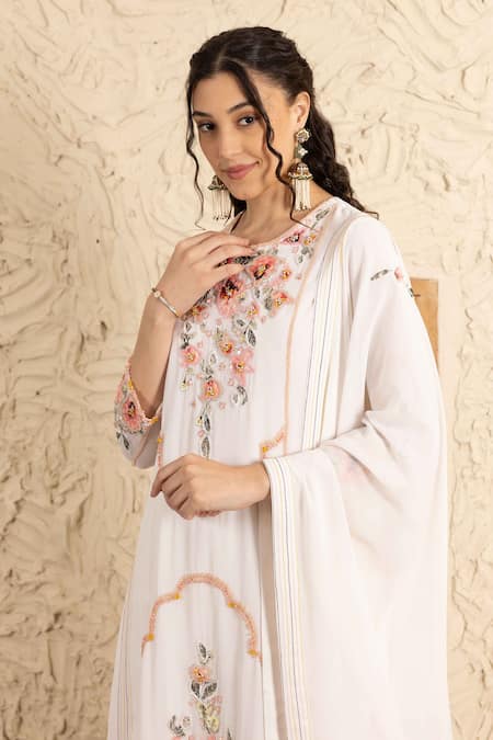 Buy Ajiesh Oberoi Ivory Georgette Embroidery Round Neck Floral Kurta Set Online at Aza Fashions Buy_Ajiesh Oberoi_Ivory Georgette Embroidery Round Neck Floral Kurta Set _Online_at_Aza_Fashions
