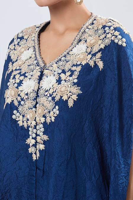 Buy_Prisho_Blue Cotton Fabric Flowers V-neck Resham Embroidered Kaftan Set _Online_at_Aza_Fashions