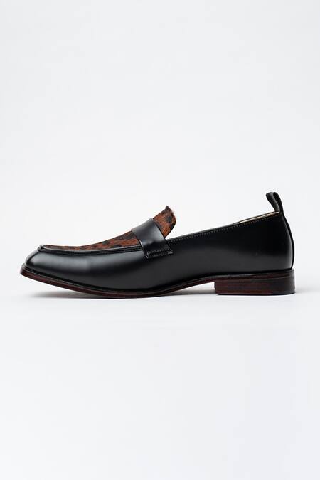 Kavith Black Evening Square Toe Loafers Online at Aza Fashions Kavith_Black Evening Square Toe Loafers _Online_at_Aza_Fashions
